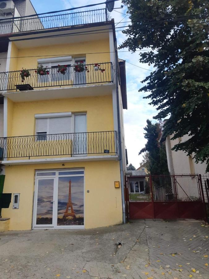 Apartman Novi Sad - Apartment Novi Sad Sremska Kamenica Exteriér fotografie